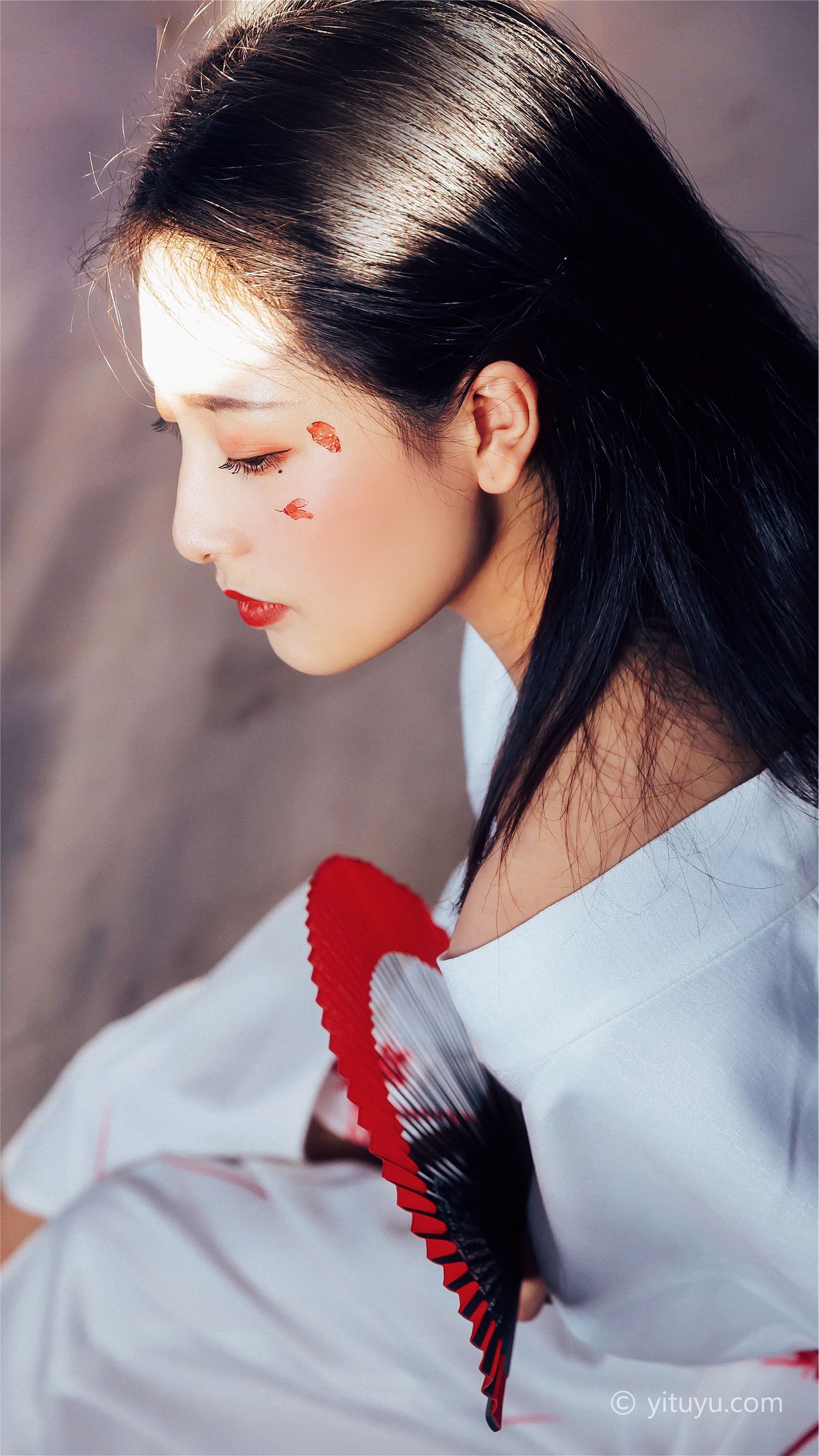 YITUYU艺图语  2021.06.18 性空山 王月